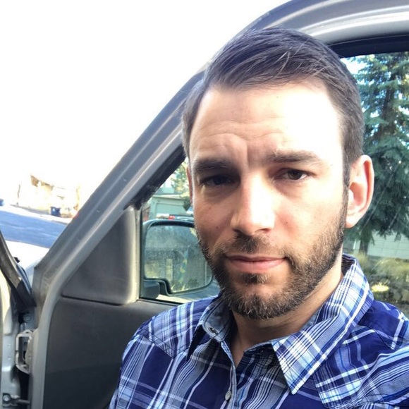 Meet your Posher, Brian - Picture 1 of 3